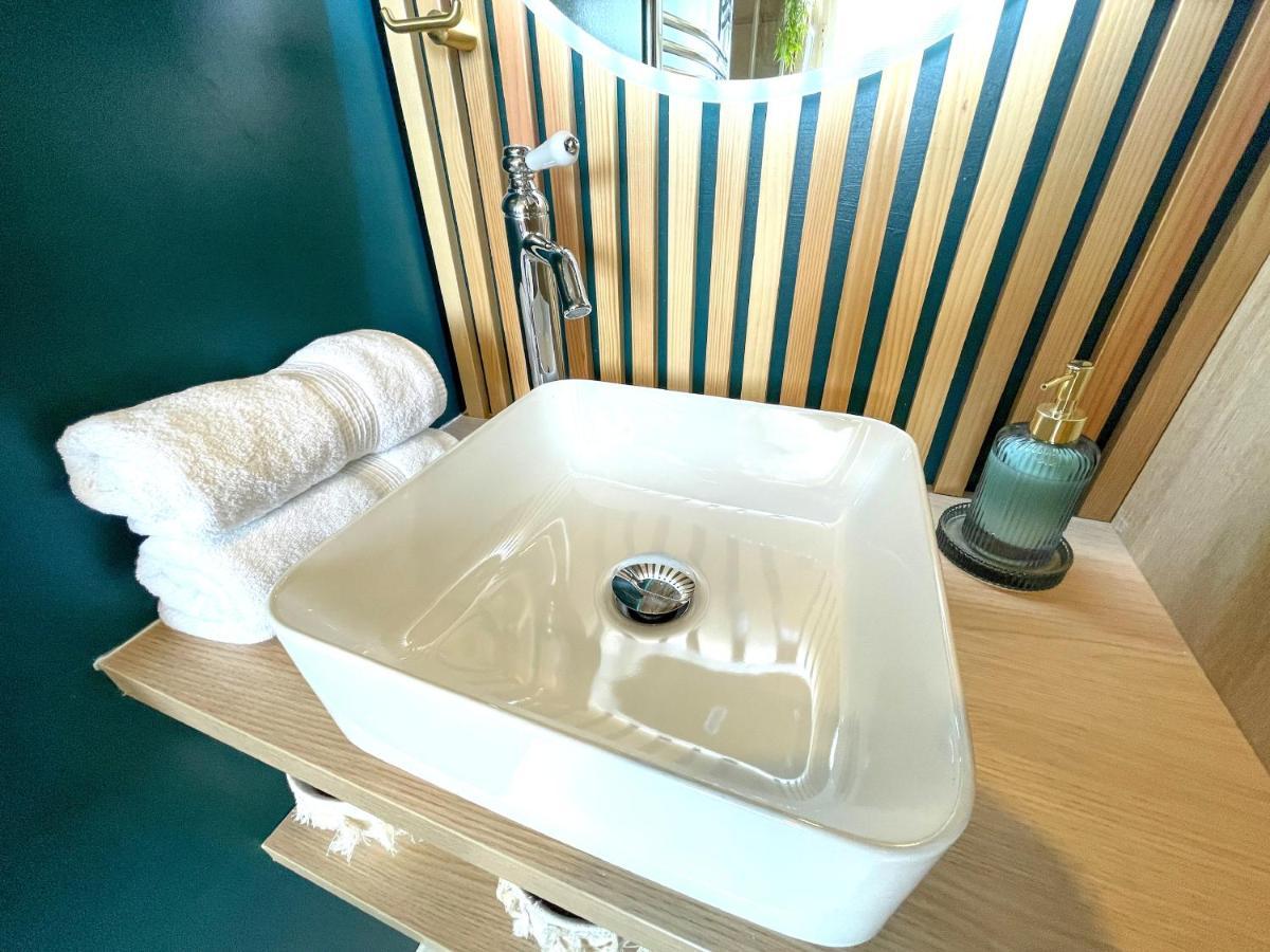 Votre Escale Boule D Or Sauna & Spa نيورْ المظهر الخارجي الصورة